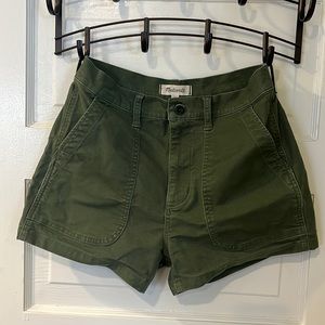 Madewell Green Stretchy Shorts Size 28